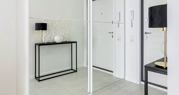 Mirrored Bifold Closet Doors Repair in Pace, FL