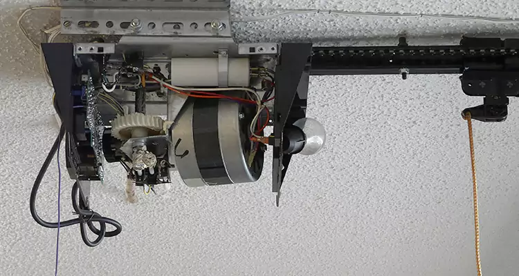 Emergency Garage Door Opener Repair in Pace, FL