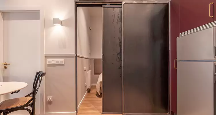 We Fix Closet Sliding Door in Pace, FL