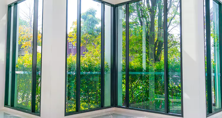 Emergency Balcony Door Glass Repair in Pace, FL