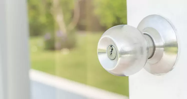 Patio Door Mechanism Jammed in Pace, FL