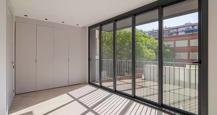 Fix Sliding Screen Door Track in Pace, FL